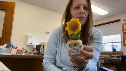 Mini Birthday Gifts for Mom，Handmade Crochet Cute Small Sunflower Gifts